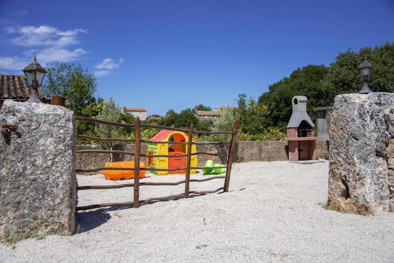 Traditional Stone House St.anton Holiday home Malinska