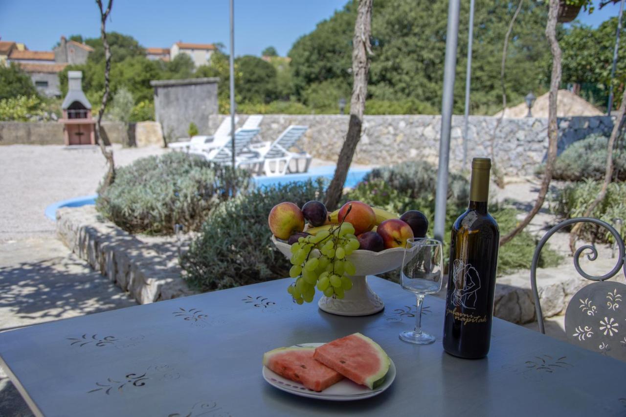 Traditional Stone House St.anton Holiday home Malinska