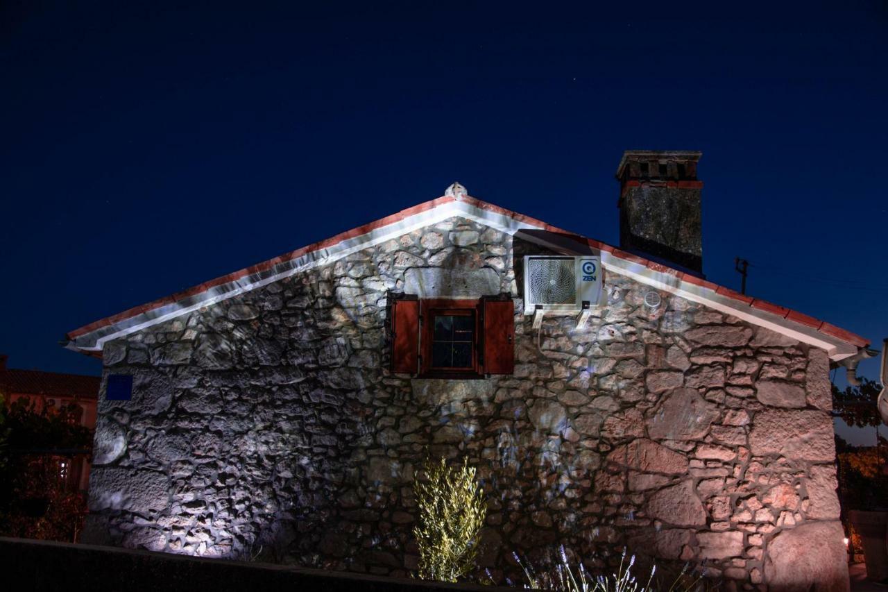 Traditional Stone House St.anton Vakantiehuis