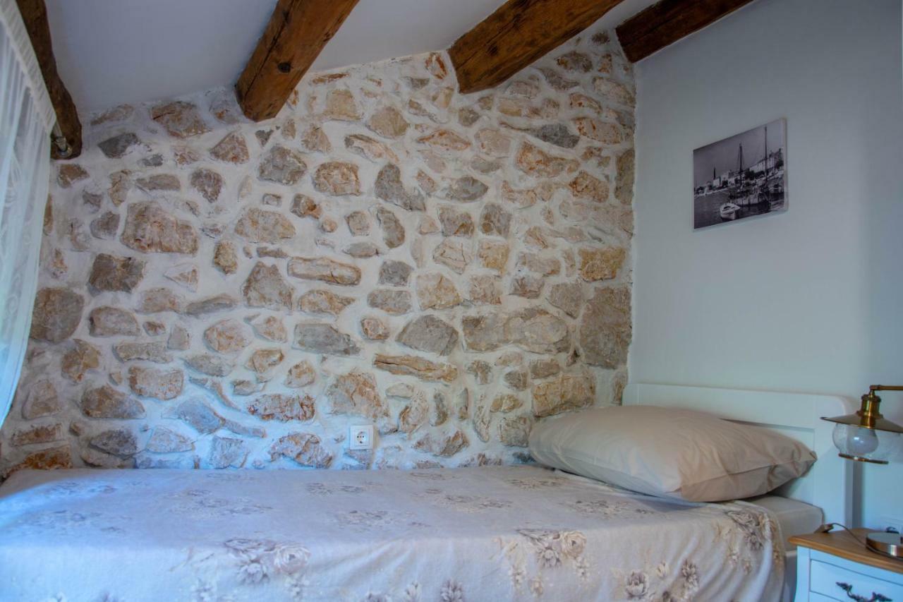 Vakantiehuis Traditional Stone House St.anton *
